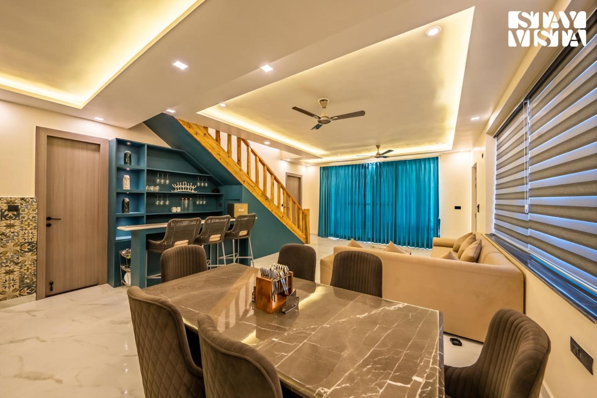 Stayvista At Sunset Springs With Pool & Views Нейнитал Екстериор снимка