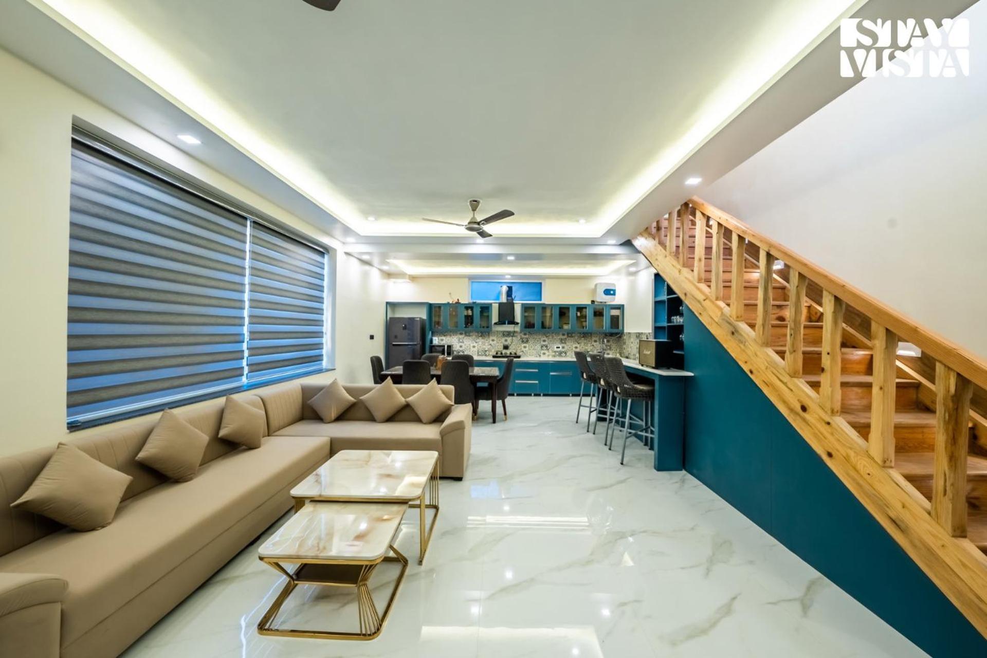 Stayvista At Sunset Springs With Pool & Views Нейнитал Екстериор снимка